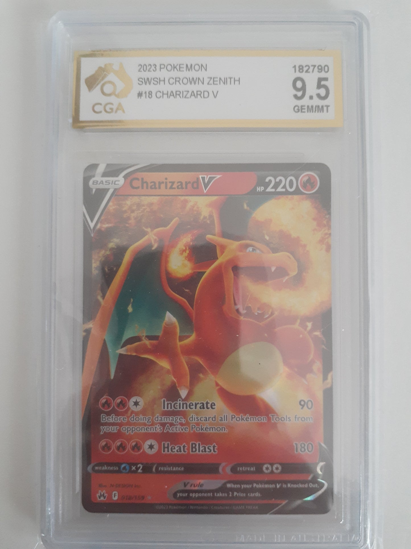 Pokemon Graded Card - CHARIZARD V - 9.5